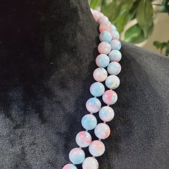 Women's Pink & White Two Layer Round Beaded Fashion Jewelry Necklace - Picture 3 of 7